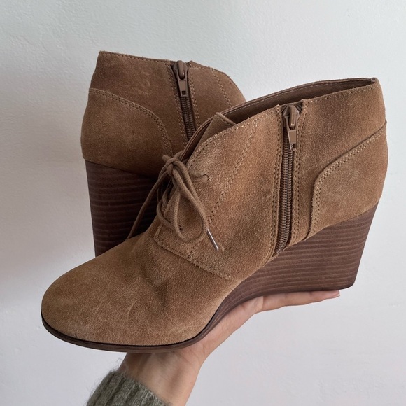 Lucky Brand Shylow Brown Suede Wedge Booties Boot - Picture 1 of 8